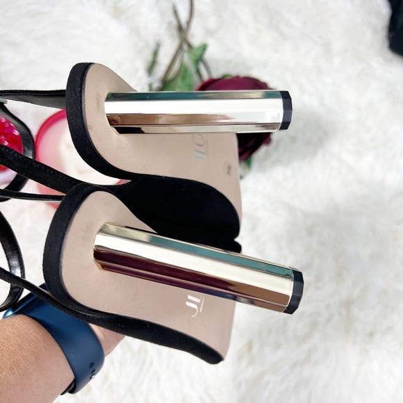 COPY - JLo heels color black and gold, size 9 - Picture 6 of 16